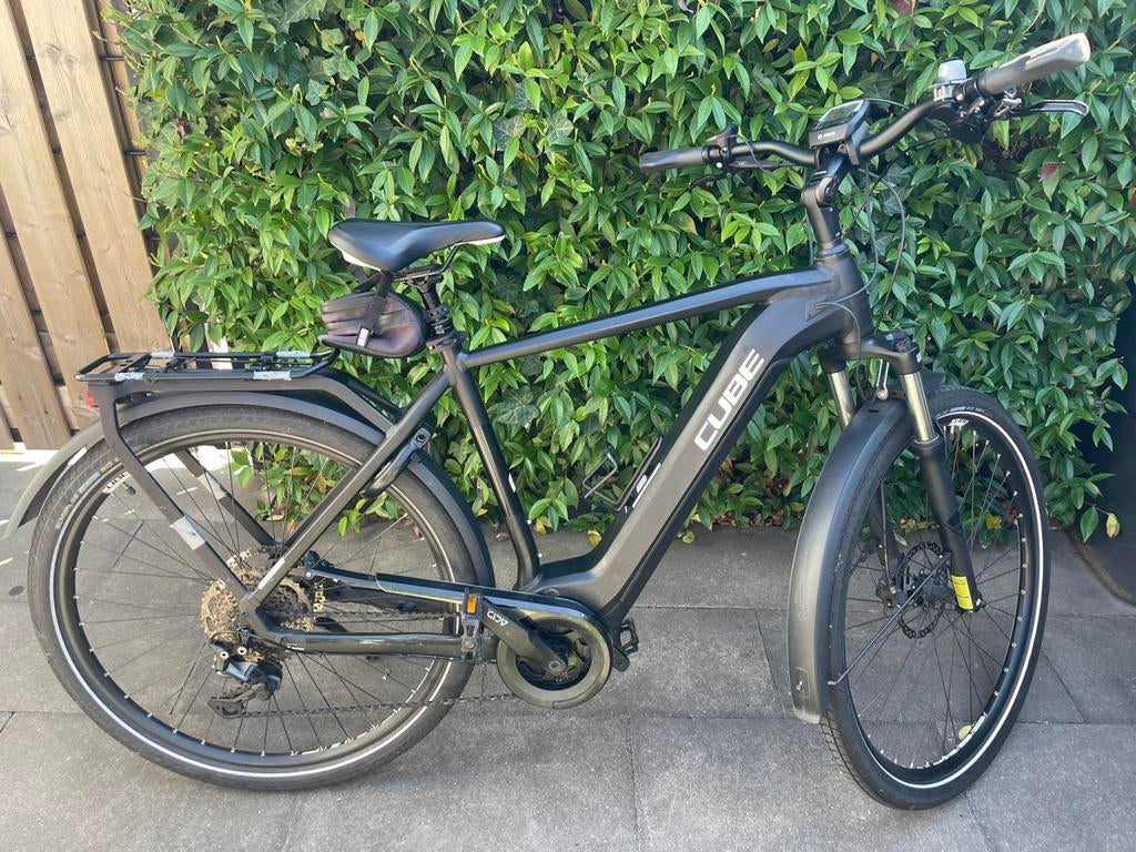 Cube touring hybride pro 625wh 58cm zwart, Fietsen en Brommers, 55 tot 59 cm, Ophalen, Zo goed als nieuw, Cube