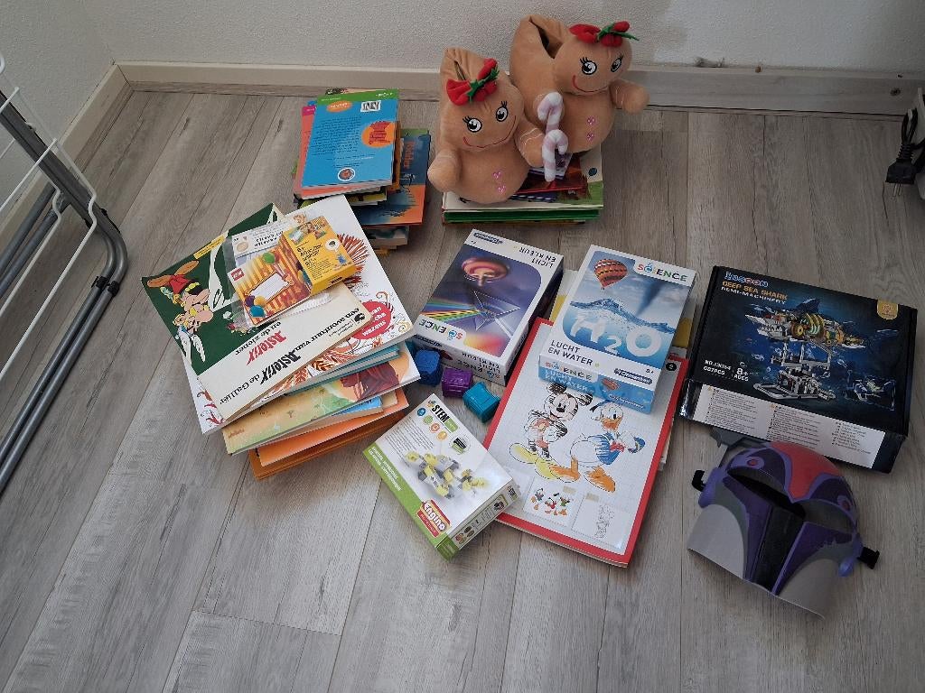 Gratis rommelmarkt spulletjes af te halen., Ophalen, Gebruikt