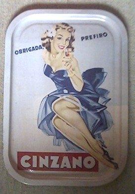 oud CINZANO Vermouth dienblad,blik, nostalgische afbeelding, Ophalen of Verzenden, Gebruikt, Gebruiksvoorwerp