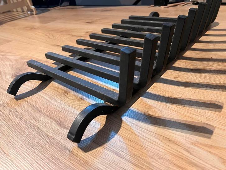 Zwaar gietijzeren openhaard rooster, Ophalen of Verzenden, Gebruikt, Vrijstaande haard, Houthaard