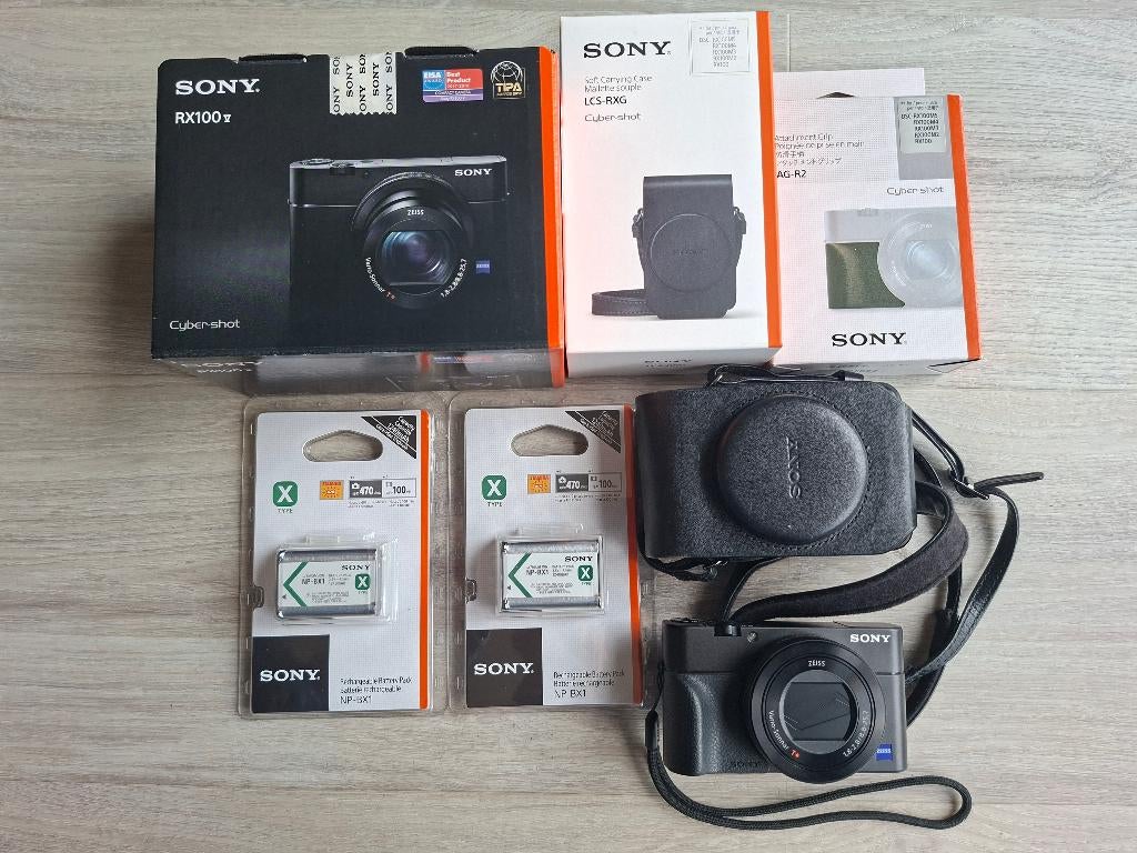 Sony RX-100 v (mark 5) camera set, Audio, Tv en Foto, Fotocamera's Digitaal, 20 Megapixel, Compact, Ophalen of Verzenden, Zo goed als nieuw