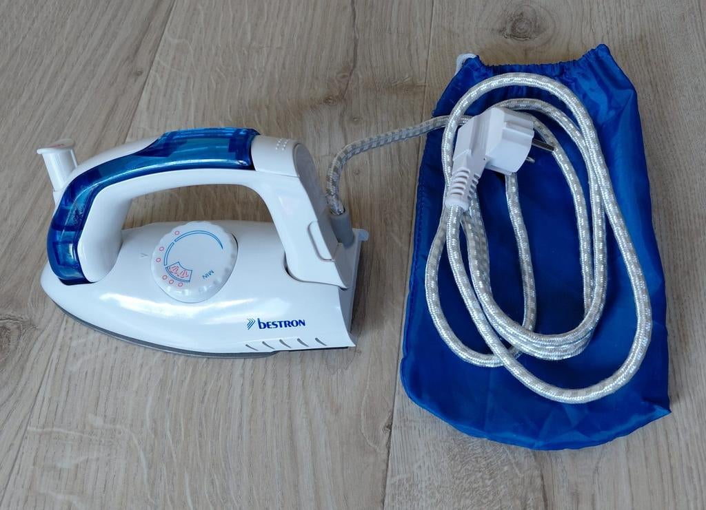 Reis stoomstrijkijzer, Ophalen of Verzenden, Zo goed als nieuw