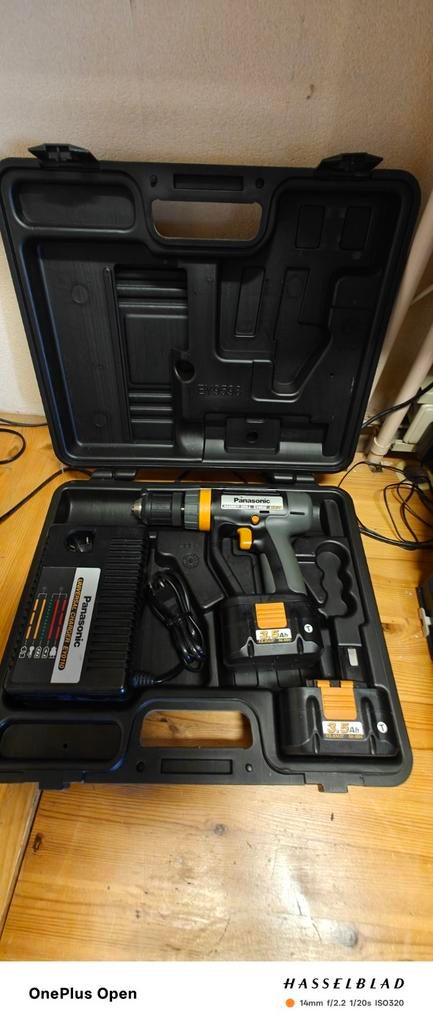 Panasonic Accu Boormachine met 2 Accu's en Lader - Nieuw, Ophalen of Verzenden, Nieuw, Minder dan 400 watt, Boormachine