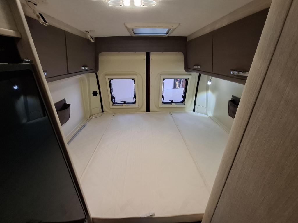 2018 Chausson Twist 600 130PK Vastbed Solar Airco 55000KM, Luifel, Buscamper of Camperbus, Ringverwarming, Fiat