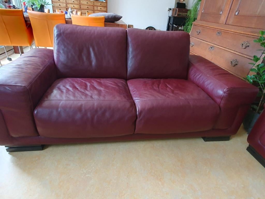 lederen 2-zits bank merk Natuzzi, Huis en Inrichting, Ophalen, Gebruikt, 150 tot 200 cm, Modern klassiek