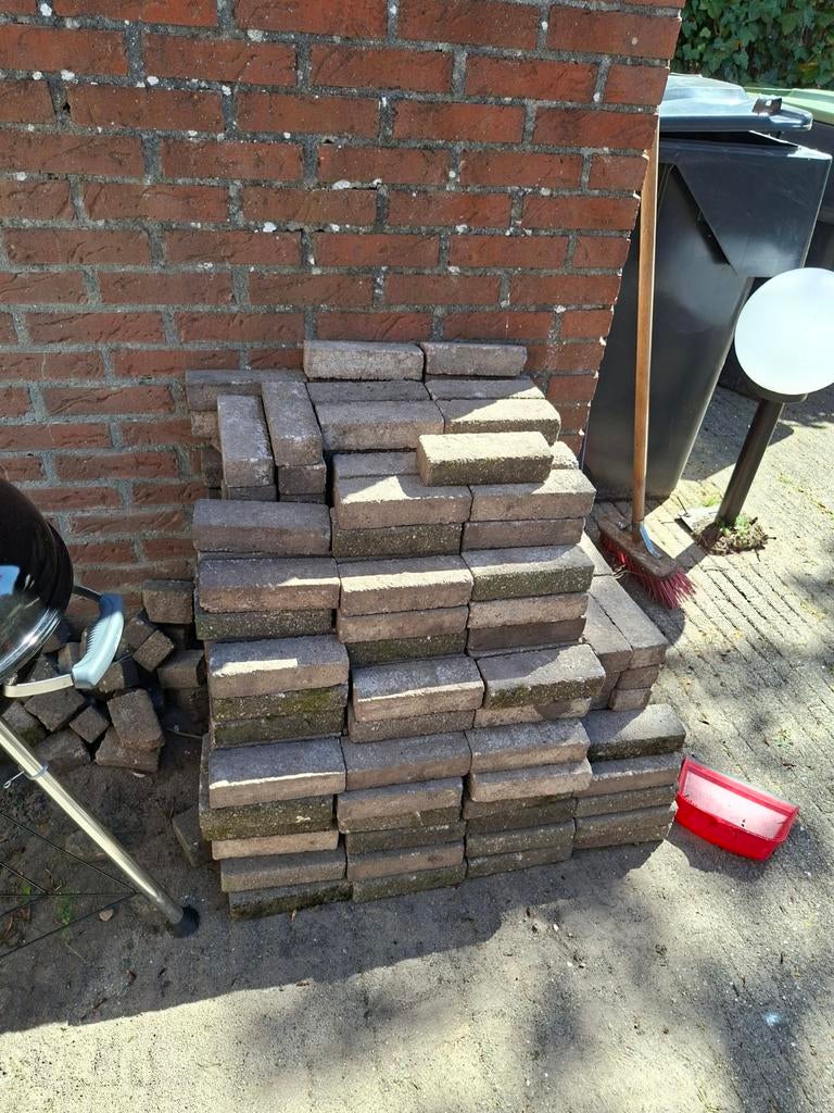 5m2 tegels gratis af te halen, Tuin en Terras, Ophalen, Gebruikt, Klinkers, 5 tot 10 m²