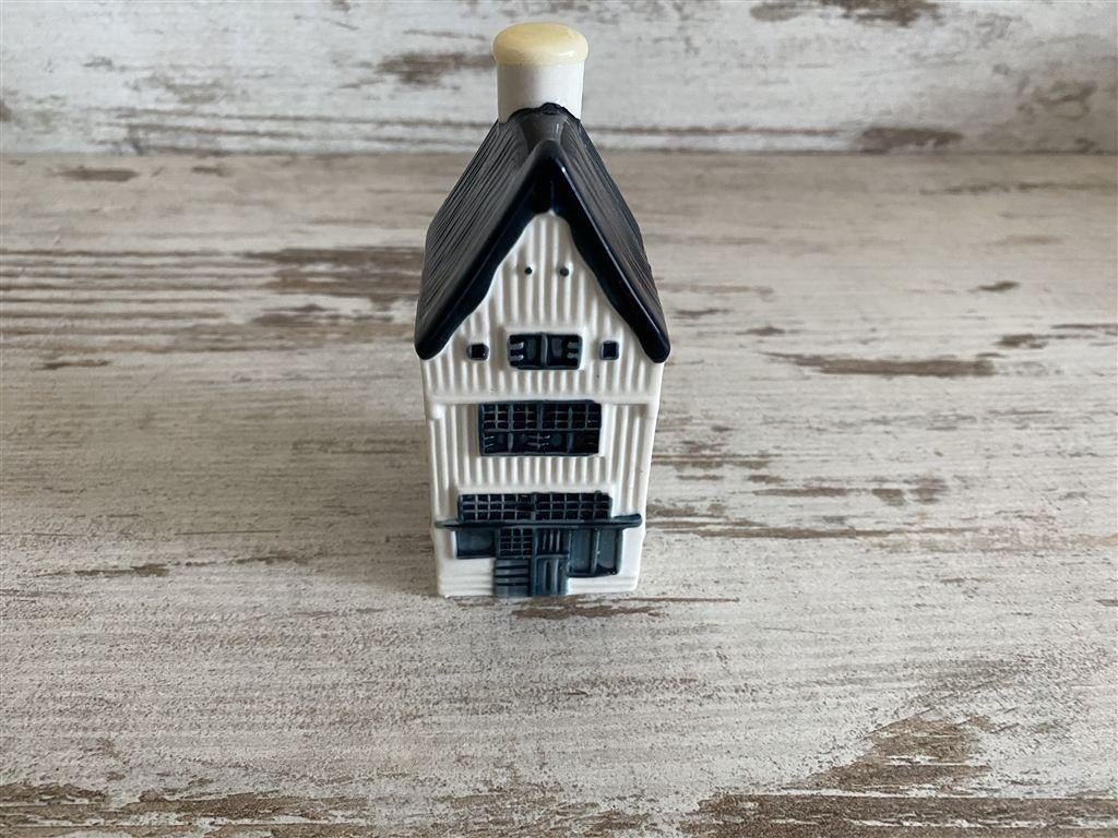 KLM huisje nummer 6 Bols [1431]