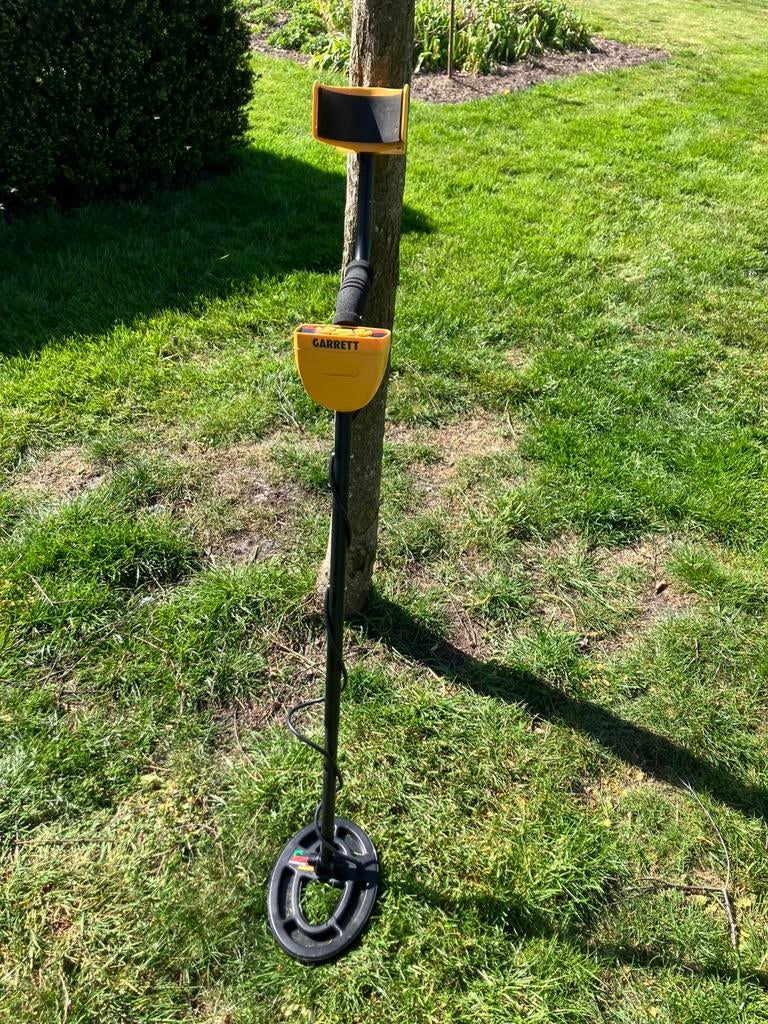 Garret ace 250 inclusief handtekingen, Hobby en Vrije tijd, Metaaldetectors, Ophalen, Garrett, Zo goed als nieuw, 30 cm of minder