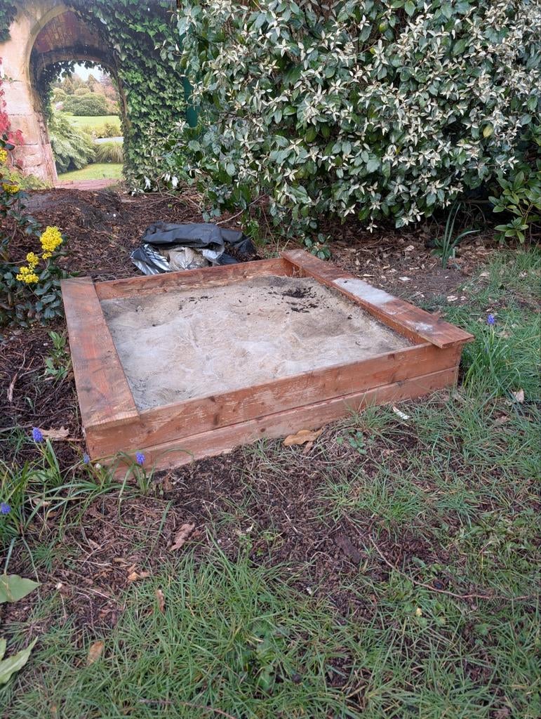 Houten zandbak (frame) incl afdekhoes, Ophalen, Gebruikt