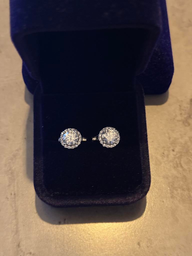 Zilveren oorbellen rhodium verguld, Met kristal, Nieuw, Ophalen of Verzenden, Knopjes of Stekers