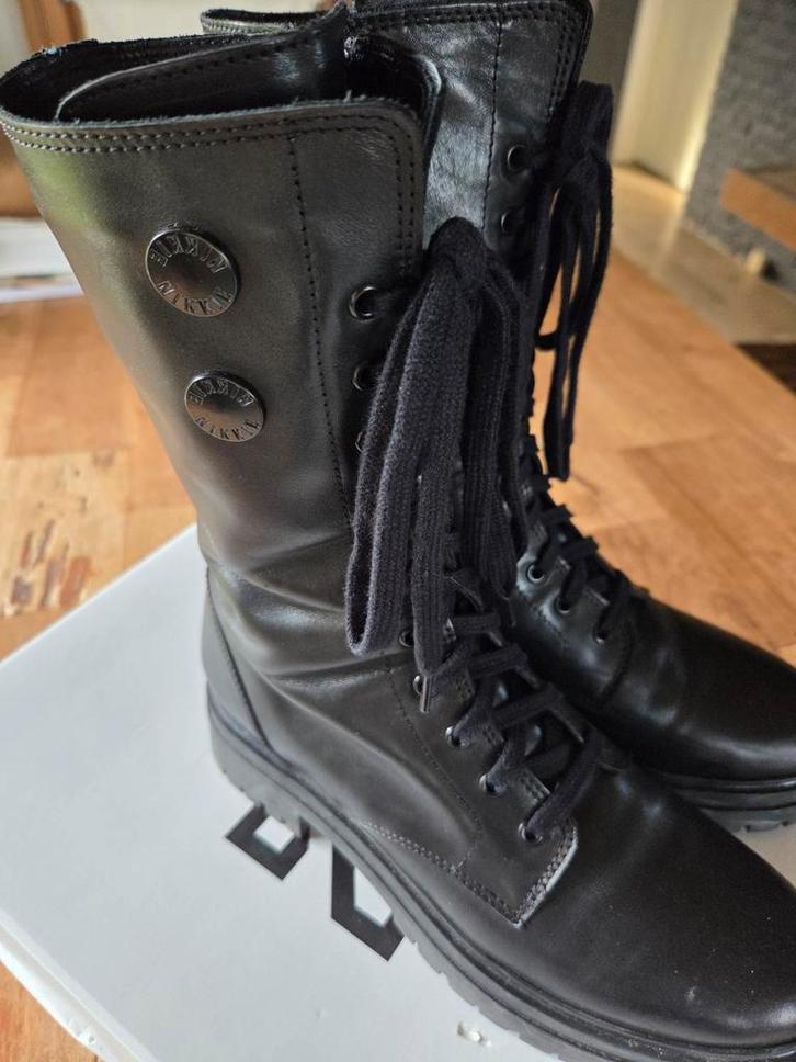 Nikkie laarzen zwart maat 40, Kleding | Dames, Schoenen, Zo goed als nieuw, Hoge laarzen, Zwart, Ophalen of Verzenden