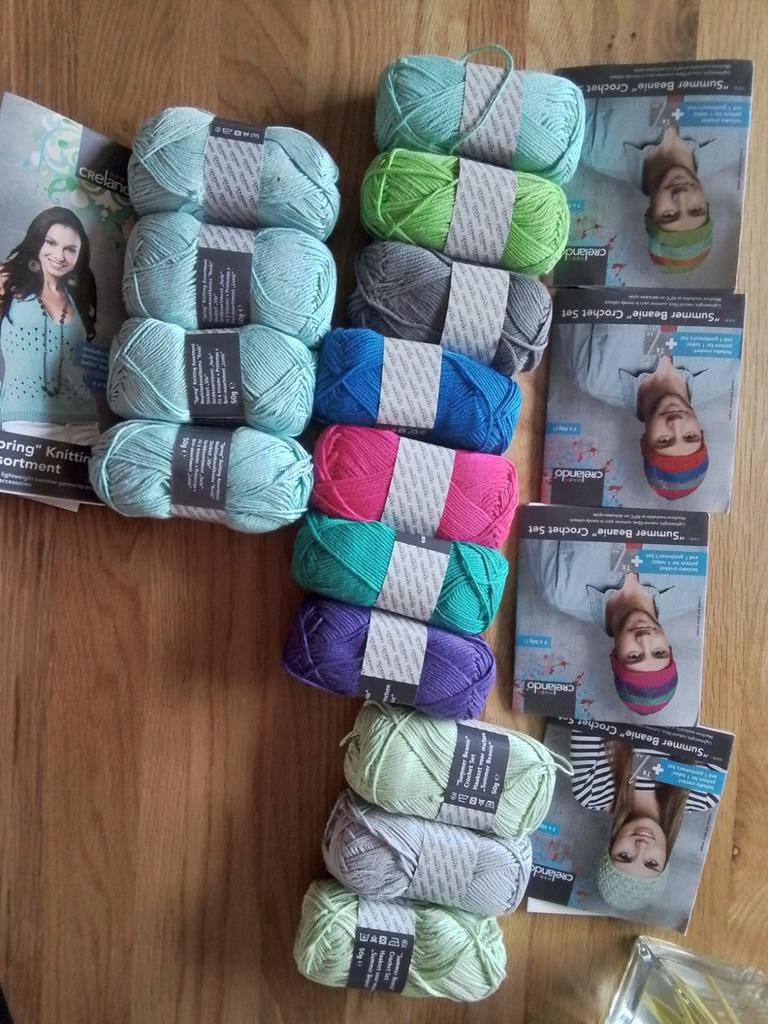 Katoen brei- of haakgaren., 14 bolletjes, Hobby en Vrije tijd, Breien en Haken, Ophalen of Verzenden, Nieuw, Breien of Haken, Wol of Garen