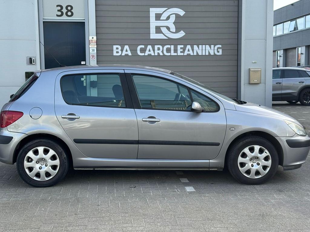 Peugeot 307 1.4 XS | 2003 | Airco | NAP | 5 deurs, Auto's, Peugeot, Voorwielaandrijving, Zwart, 4 cilinders, 49 €/maand