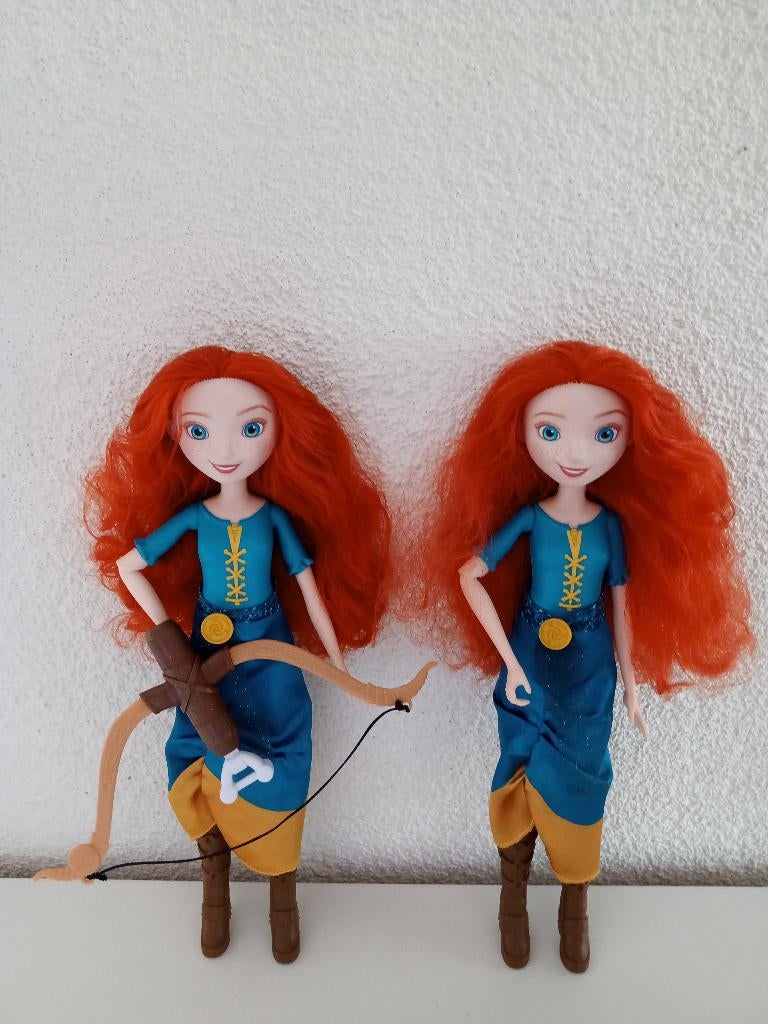 2 x Disney Prinses Merida uit de film Brave (Hasbro), Kinderen en Baby's, Speelgoed | Poppen, Ophalen of Verzenden, Gebruikt, Overige typen