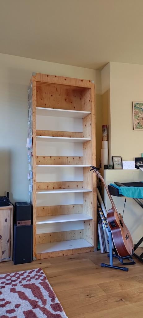 Gratis af te halen: stevige houten boekenkast, Huis en Inrichting, Kasten | Boekenkasten, Ophalen, Gebruikt, 200 cm of meer, 50 tot 100 cm