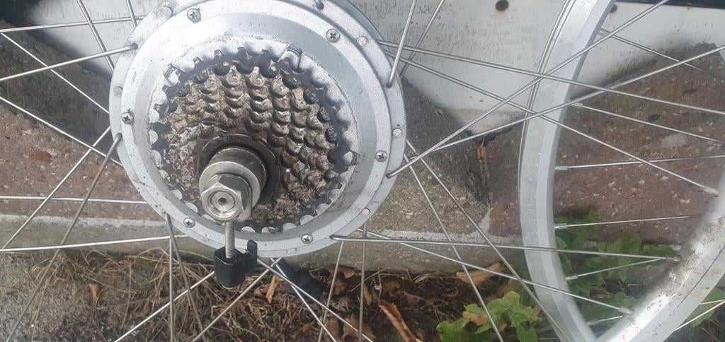 Ion achterwiel met elektrische motor + voorwiel, Fietsen en Brommers, Fietsonderdelen, Ophalen, Gebruikt, Elektrische fiets, Wiel