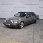 Personenauto, Mercedes-Benz, 200-500 (W124), 260 E, bruin, 1, Achterwielaandrijving, 2597 cc, 160 pk, Bedrijf