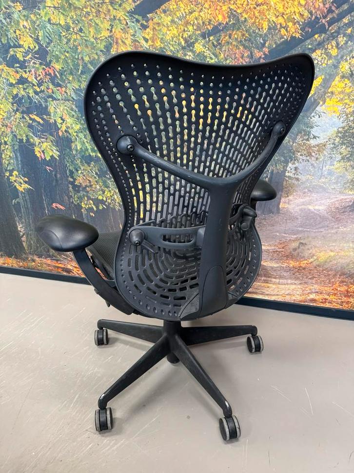 Herman Miller Mirra 1 bureaustoel - Ergonomisch en comfortab, Huis en Inrichting, Bureaustoelen, Gebruikt, Bureaustoel, Zwart