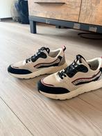 Sneakers, Ophalen of Verzenden, Zo goed als nieuw