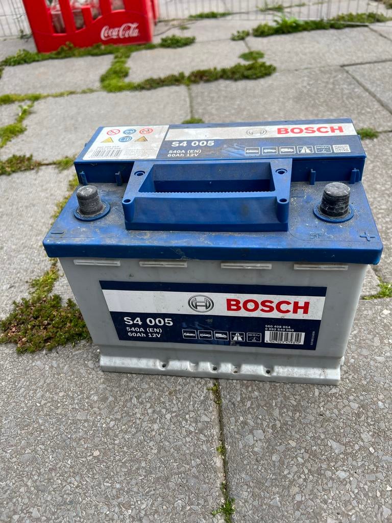 Bosch accu S4 005 60Ah 12V, Ophalen, Nieuw, Universele onderdelen