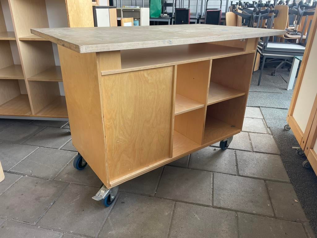 1x Vintage Schoolkast Verrijdbaar, Ophalen, Gebruikt, X, X