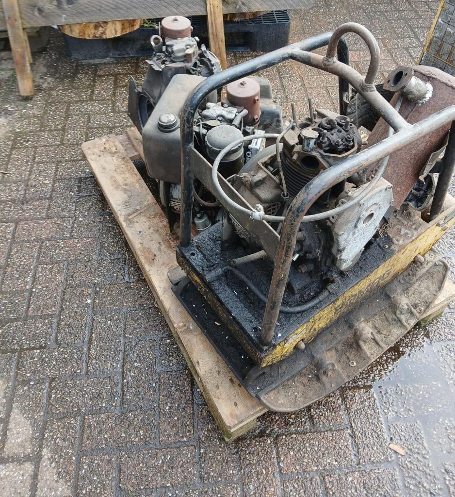 Onderdelen trilplaat en Hatz motor, Ophalen, Gebruikt, Overige metalen