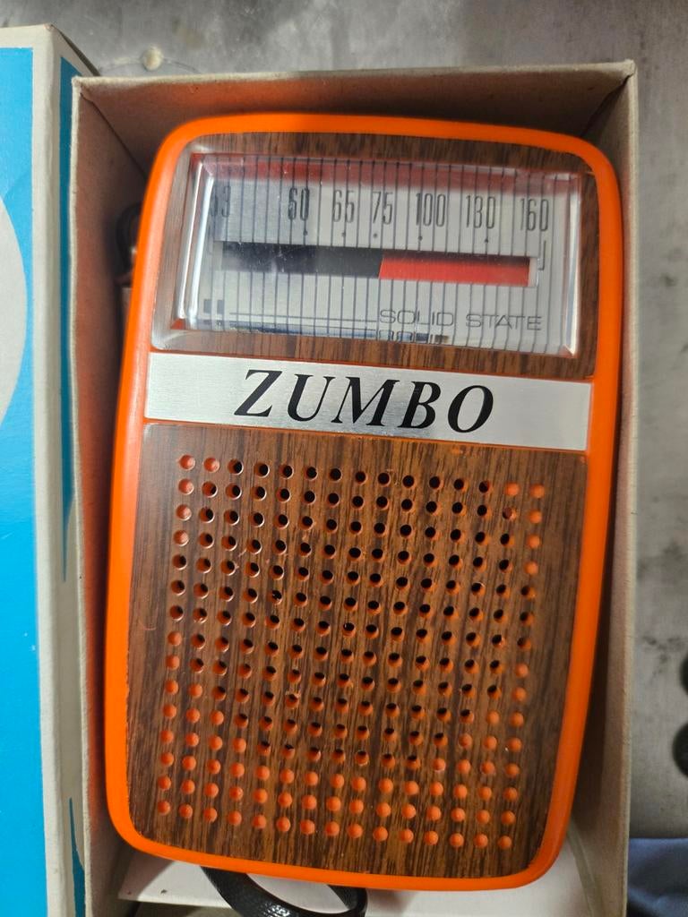 Haal de jaren 70 in huis met deze unieke Zumbo radio!, Ophalen of Verzenden
