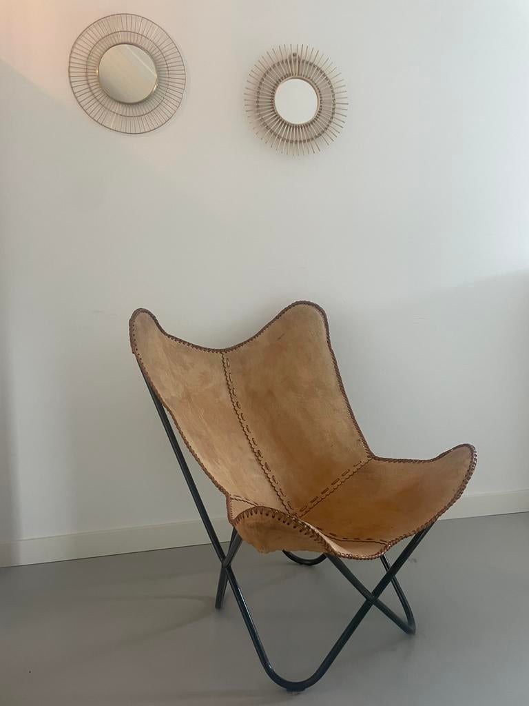 Vlinderstoel met 2x leren bekleding vanuit Sri Lanka, Ophalen, Bruin, Leer, Zo goed als nieuw