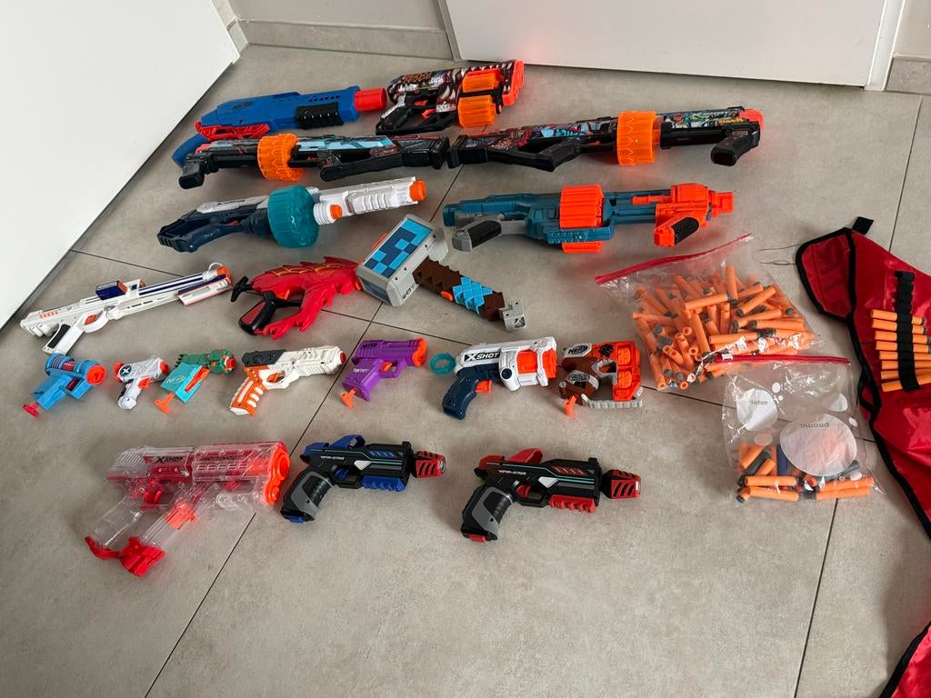 Grote Nerf Blaster Collectie met Accessoires, Ophalen of Verzenden, Gebruikt