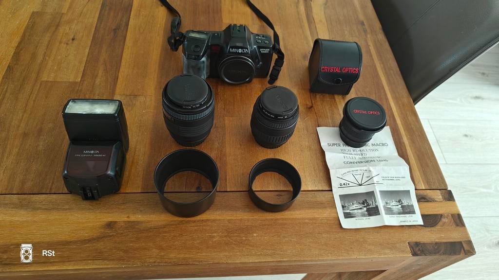 Minolta Dynax 7000i met flitser en 2 Sigma zoomlenzen, Audio, Tv en Foto, Fotocamera's Analoog, Ophalen of Verzenden, Gebruikt