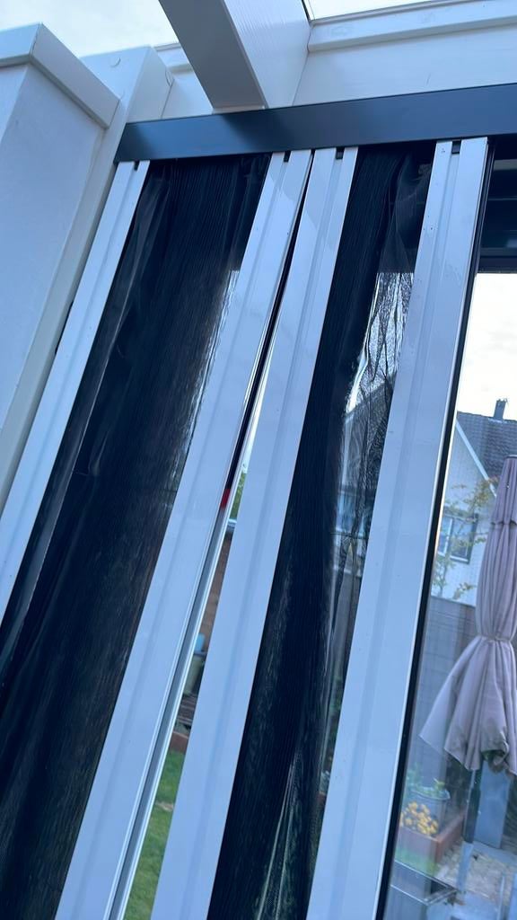 2 plissehordeuren gaas stuk voor reparatie/onderdelen, Doe-het-zelf en Verbouw, Deuren en Horren, Ophalen, Zo goed als nieuw, Binnendeur