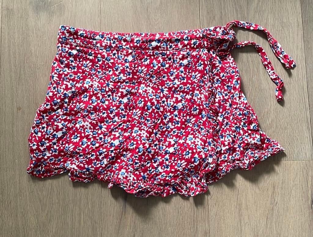 Rokje broekrokje bloemen rood america today maat 158/164, Kinderen en Baby's, Kinderkleding | Maat 158, Ophalen of Verzenden, Zo goed als nieuw