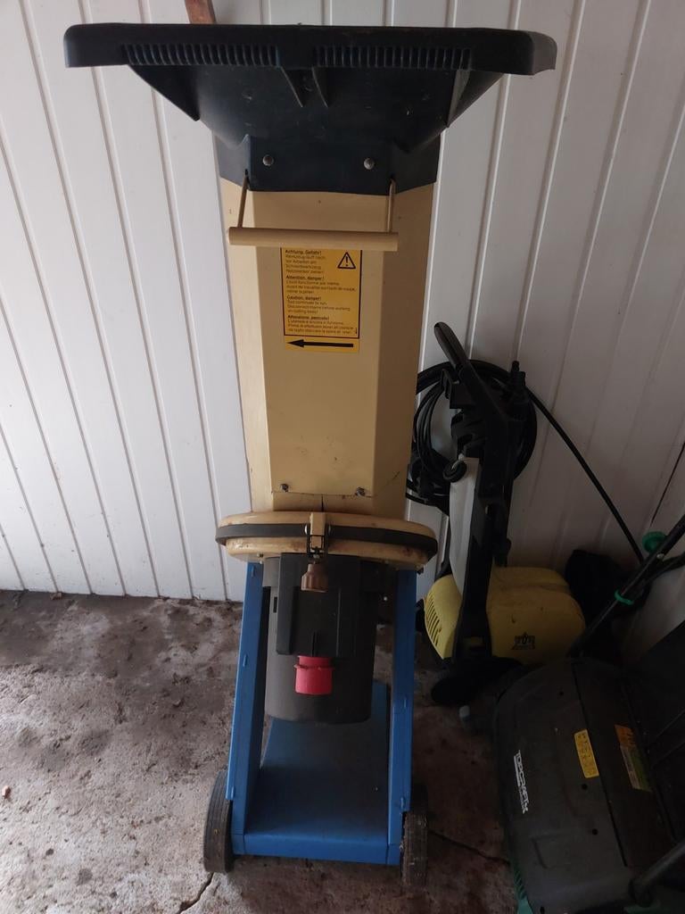 Scheppach Biostar 3000 hakselaar (in Roosendaal op te halen), Ophalen