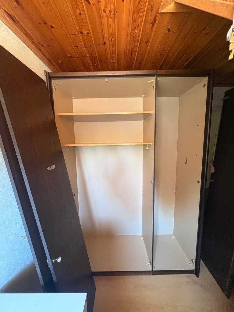 Kledingkast gratis op te halen, Ophalen, Zo goed als nieuw, Binnendeur, 200 tot 215 cm