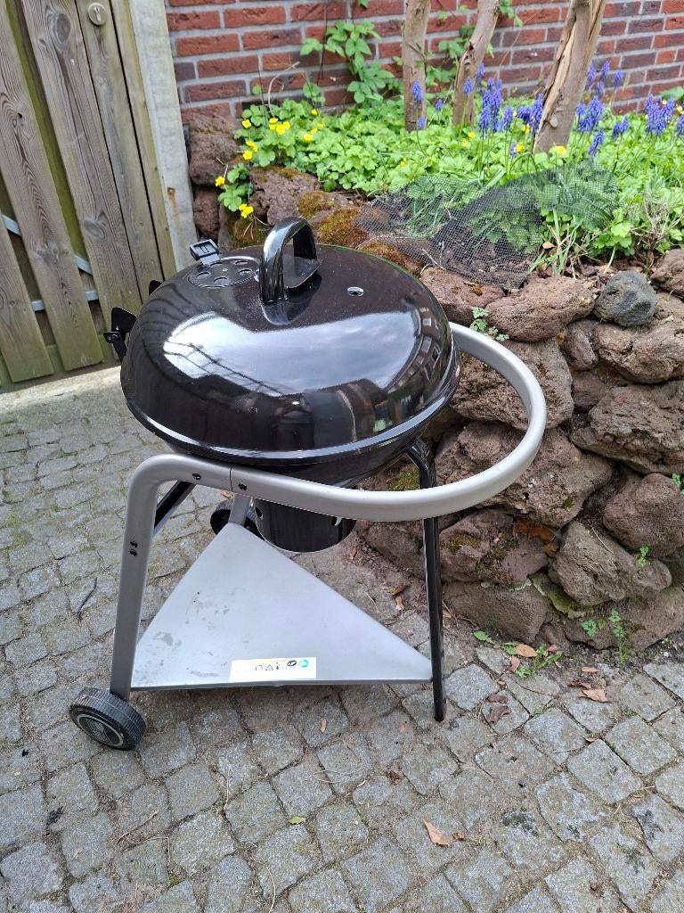 BBQ houtskool, Ophalen, Zo goed als nieuw, Central Park BBQ, Met accessoires