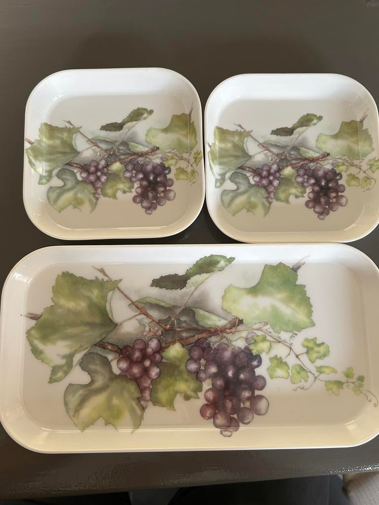 Set van 3 schaaltjes met druiven, merk mebel, Ophalen of Verzenden, Zo goed als nieuw, Overige materialen