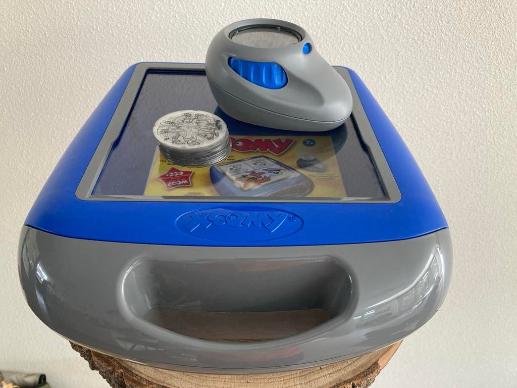 Xoomy Tekentafel met Zoomfunctie en Tekensjablonen, Ophalen of Verzenden, Gebruikt, Knutselen