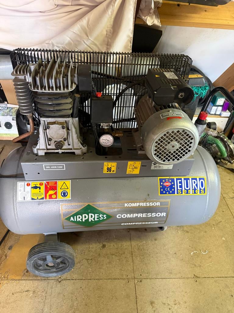 Airpress HL425/100 Compressor - Krachtige en Betrouwbaar, Doe-het-zelf en Verbouw, Compressors, Ophalen, Gebruikt, 400 tot 800 liter/min
