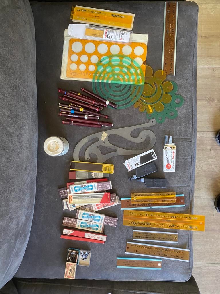 Grote set tekenbenodigdheden: Rotring, sjablonen, etc., Ophalen of Verzenden, Gebruikt, Overige typen