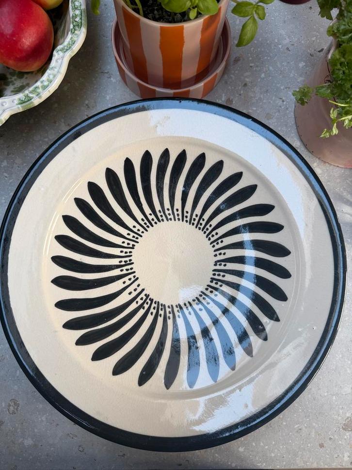 Handbeschilderde Marokkaanse schaal - 34,5 cm, Huis en Inrichting, Woonaccessoires | Schalen en Manden, Ophalen of Verzenden