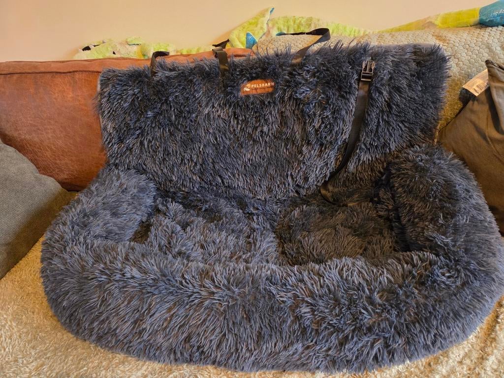 Pelsbarn Auto bed middelgrote hond, Ophalen, Zo goed als nieuw