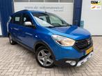 Dacia Lodgy 1.3 TCe 131 pk Stepway 7p / NETTO € 7.984 EX B, Auto's, Dacia, Voorwielaandrijving, Stof, Gebruikt, Euro 6