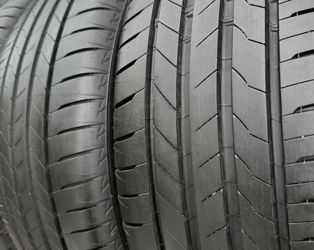 4 Stuks Bridgestone 235 50 20 Zomerbanden Inclusief Montage, Nieuw, Ophalen of Verzenden, 235/50 R20, 235 mm