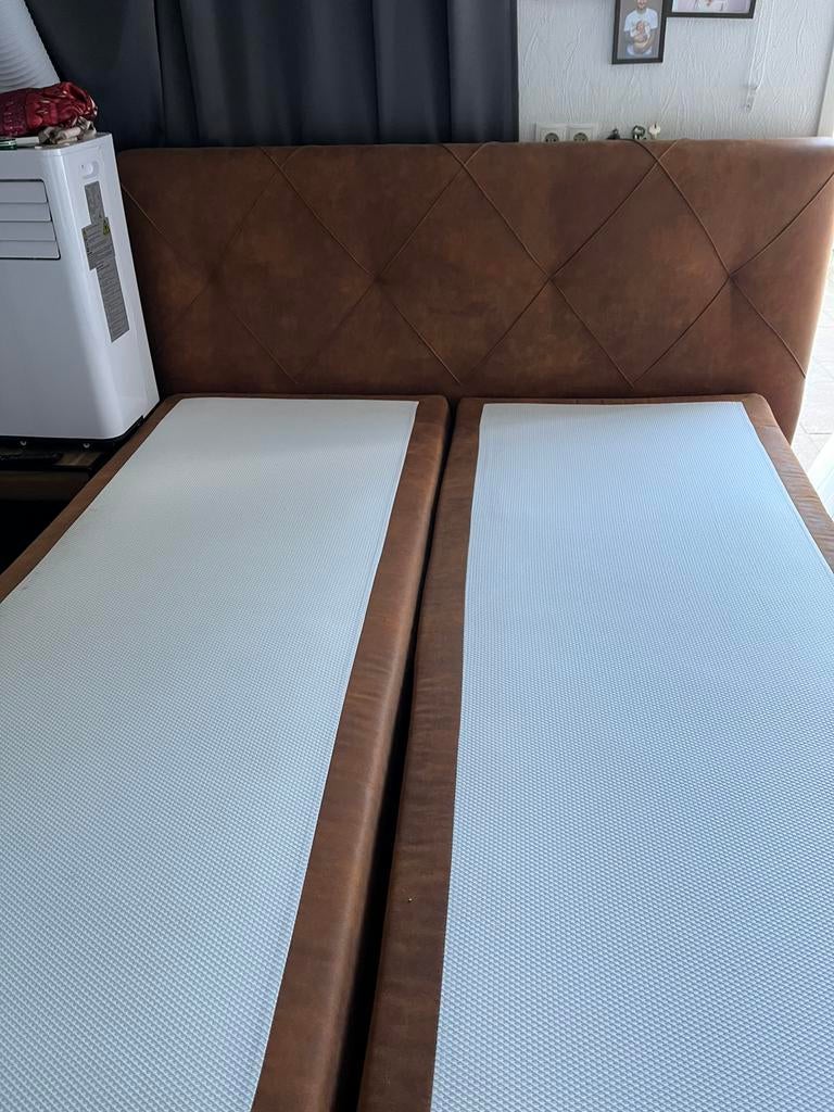 Bed boxsping met opbergruimte, Huis en Inrichting, Ophalen, Overige kleuren, Tweepersoons, Zo goed als nieuw