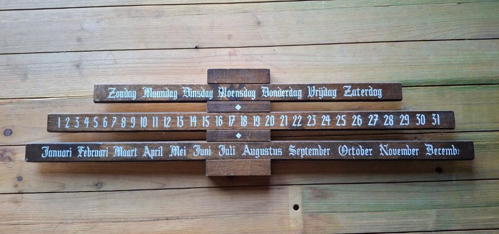 Houten kalender, Diversen, Kalenders, Verzenden