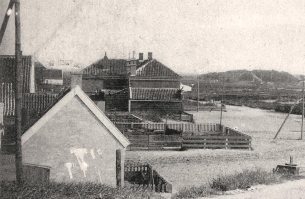 700720 Den Helder Huisduinen 1902 Gelopen met postzegel, Verzamelen, Ophalen of Verzenden, Voor 1920, Gelopen, Noord-Holland