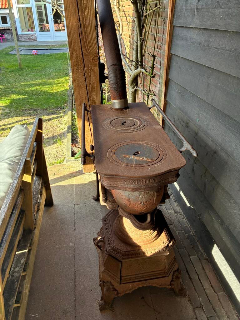 Antieke gietijzeren kolenkachel, Ophalen, Gebruikt, Overige brandstoffen, Vrijstaand