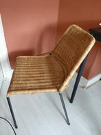 Rotan stoel met metalen onderstel, Ophalen, Bruin, Eén