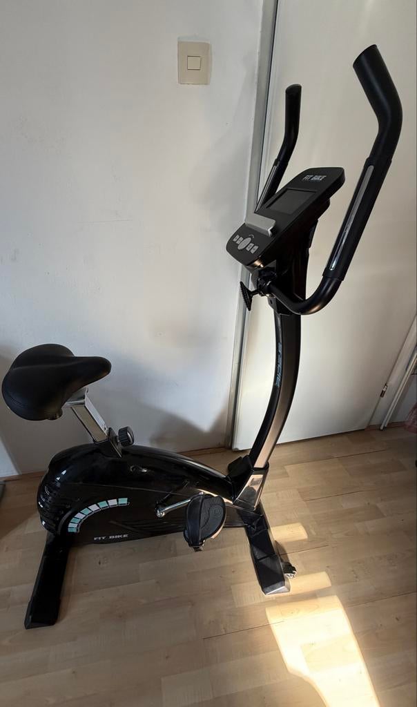 FitBike Ride 5 iplus Hometrainer - Zwart, Sport en Fitness, Fitnessapparatuur, Ophalen, Zo goed als nieuw, Metaal, Benen