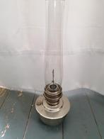 Antieke Aladdin petroleum lamp, Ophalen